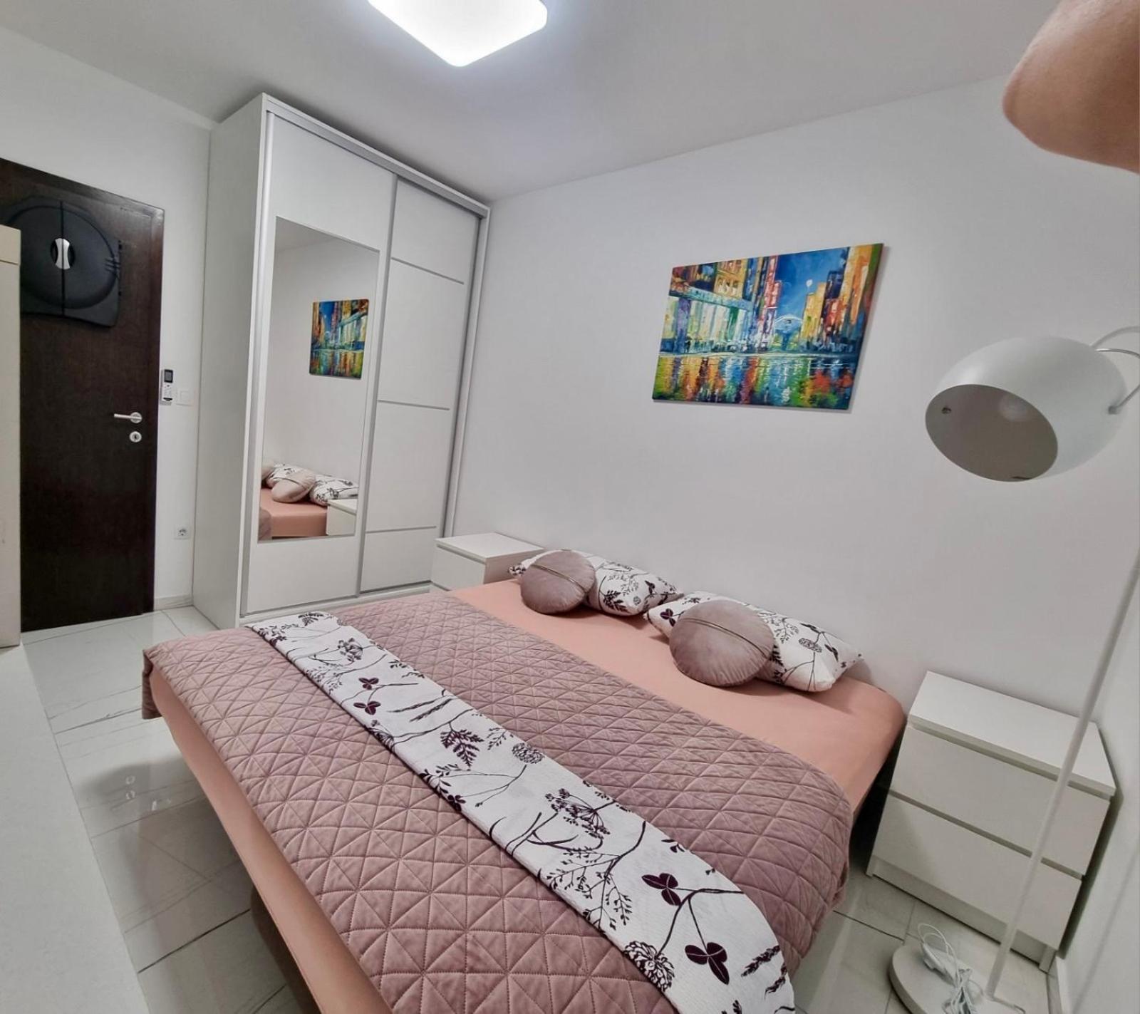 Luxury Apartment Antonija-Old Town ツァヴタット エクステリア 写真