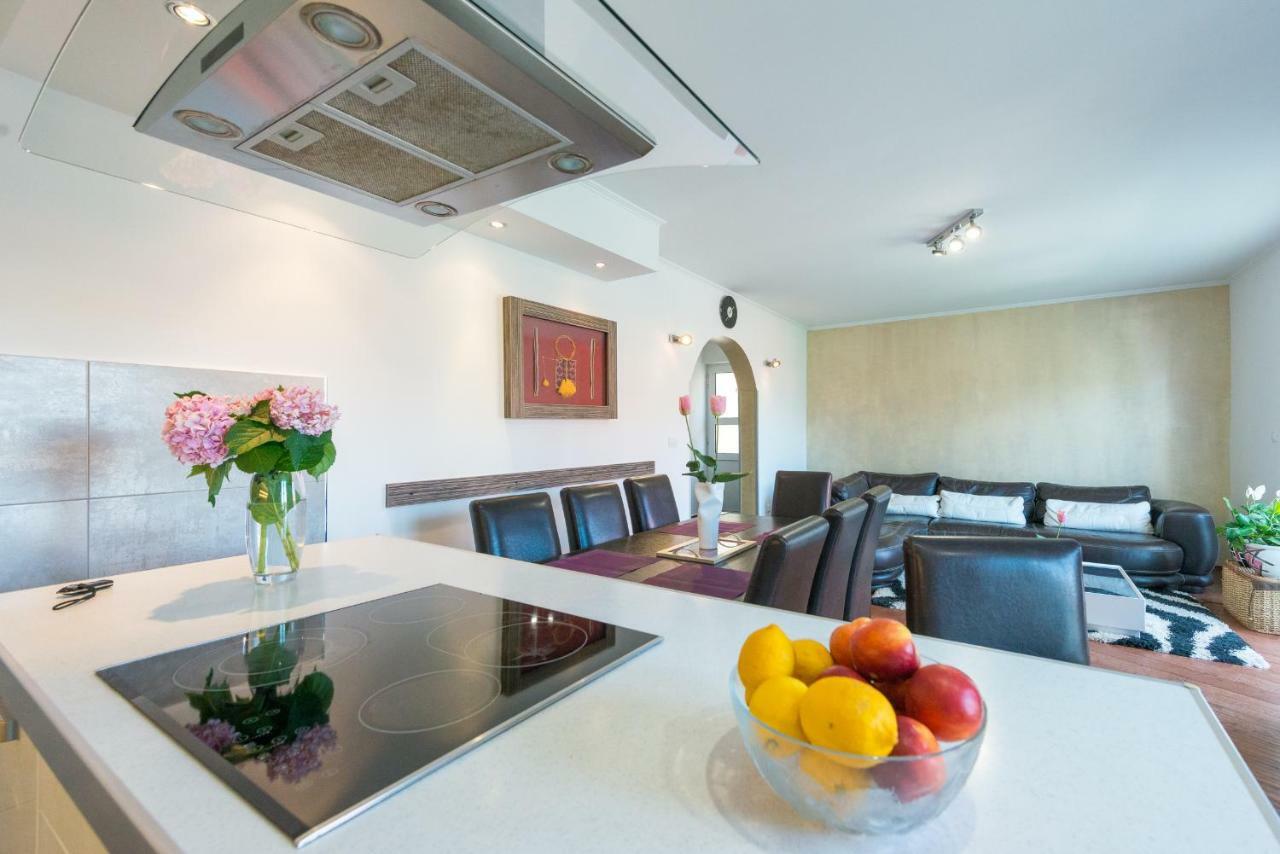 Luxury Apartment Antonija-Old Town ツァヴタット エクステリア 写真